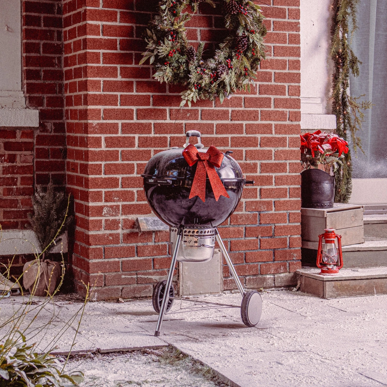 Weber Original Kettle 26" Premium Charcoal Grill 5 Weber Original Kettle 26" Premium Charcoal Grill - Image 5