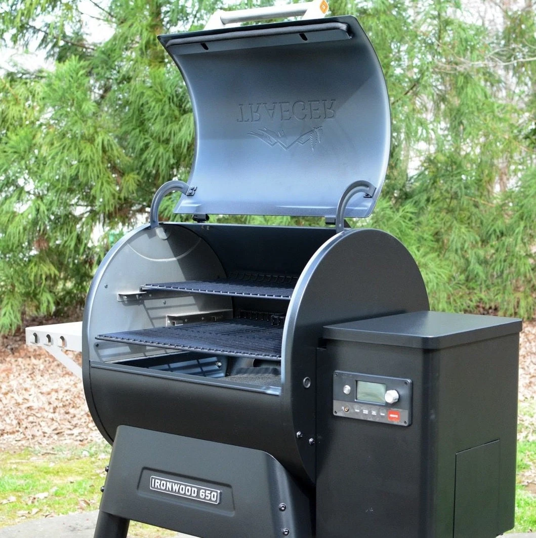 Traeger Ironwood 650 WiFi-Enabled Pellet Grill With Sensor 14 Traeger Ironwood 650 WiFi-Enabled Pellet Grill With Sensor - Image 14
