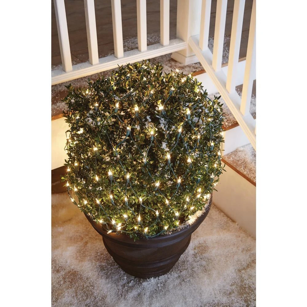 4' X 6' Mesh Net With 300 Lights 3 4' X 6' Mesh Net With 300 Lights - Image 3