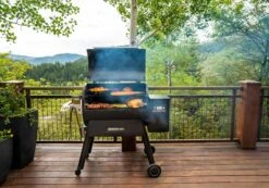 Traeger Ironwood 885 WiFi-Enabled Pellet Grill With Sensor -Courtyard Home Furnishings Store 093770 5