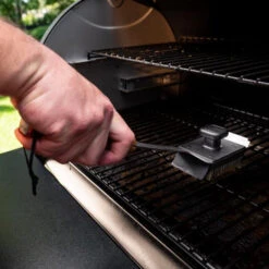 Traeger BBQ Cleaning Brush -Courtyard Home Furnishings Store 093783 5