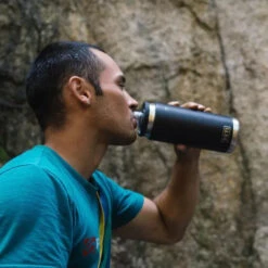 Yeti Rambler® 26 Oz. Water Bottle With Chug Cap -Courtyard Home Furnishings Store 095097 2