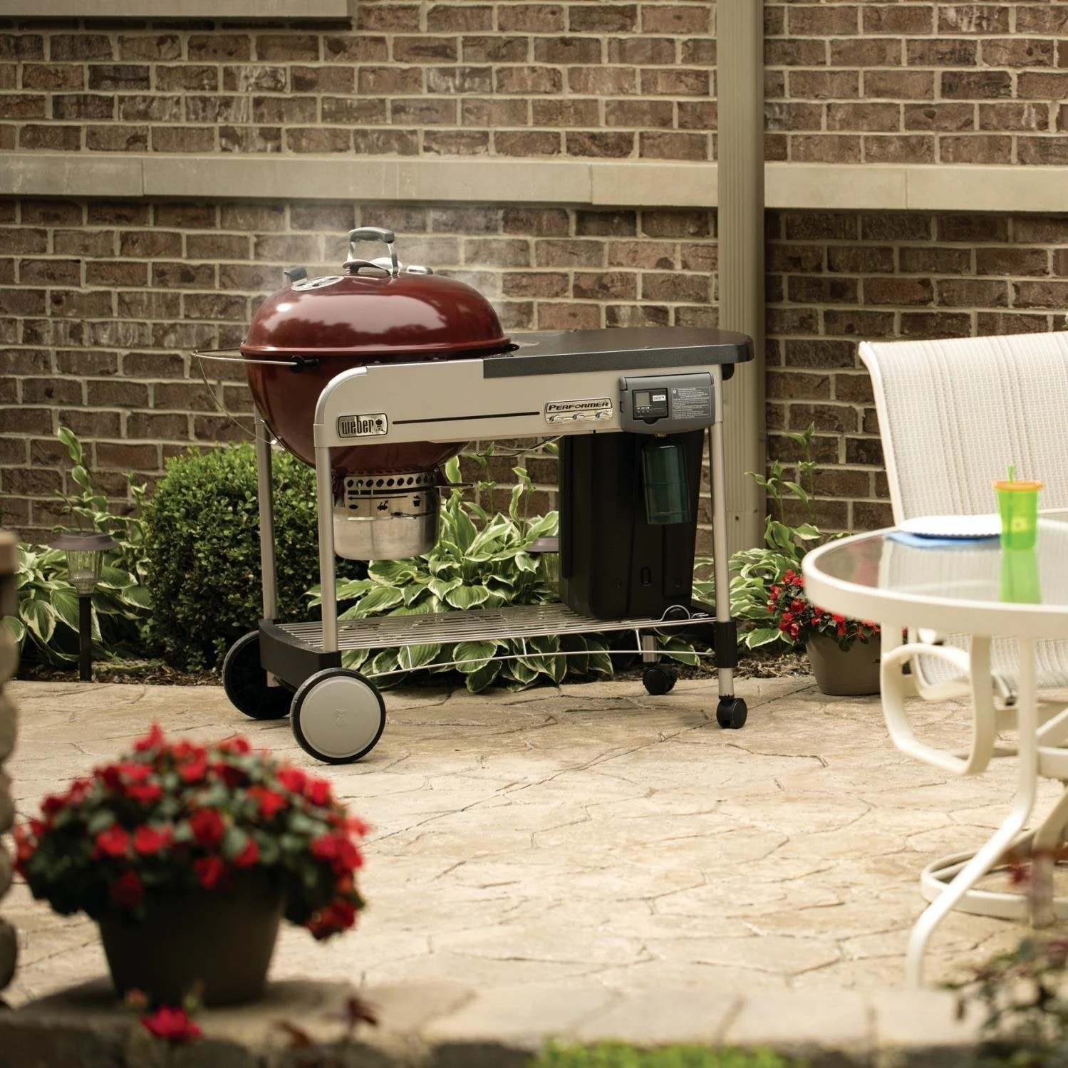 Weber Performer Deluxe 22" Crimson Charcoal Grill 2 Weber Performer Deluxe 22" Crimson Charcoal Grill - Image 2