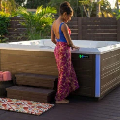 Hot Spring Limelight Collection Flair Hot Tub -Courtyard Home Furnishings Store 234931 1
