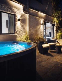 Artesian Spas 627M Deluxe Class South Seas Portable Hot Tub -Courtyard Home Furnishings Store 627M 2