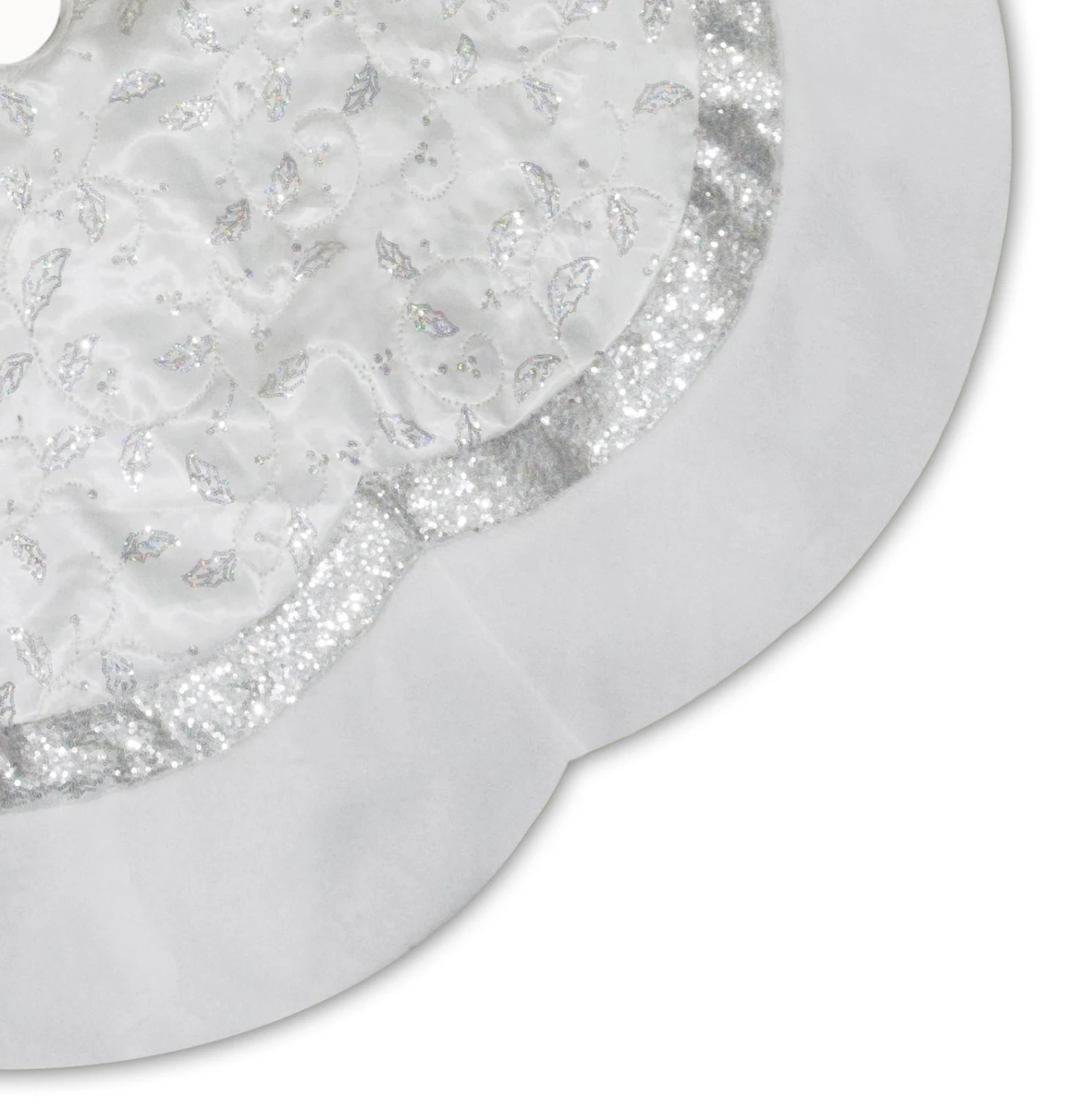 60" Silver Glitter Tree Skirt With White Fur Border 5 60" Silver Glitter Tree Skirt With White Fur Border - Image 5