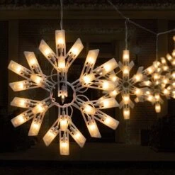 8-Function Warm White LED Snowflake Lights 8 8-Function Warm White LED Snowflake Lights -Courtyard Home Furnishings Store 992905 2