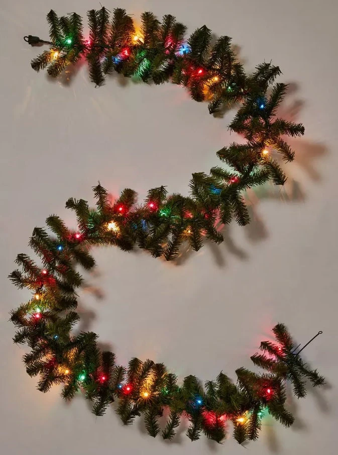 9' Canadian Pine Pre-Lit Artificial Garland 5 9' Canadian Pine Pre-Lit Artificial Garland - Image 5