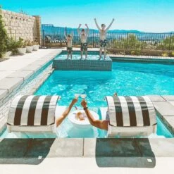 Signature Tall Ice Bin Side Table From Ledge Lounger -Courtyard Home Furnishings Store 993542 5