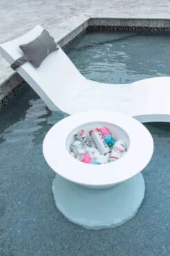 Signature Tall Ice Bin Side Table From Ledge Lounger -Courtyard Home Furnishings Store 993605 2