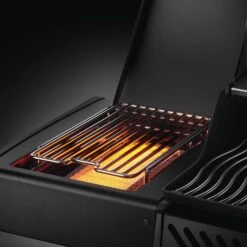 Napoleon Phantom Rogue® SE 425 With Infrared Side And Rear Burners 31 Napoleon Phantom Rogue® SE 425 With Infrared Side And Rear Burners -Courtyard Home Furnishings Store 994181 12