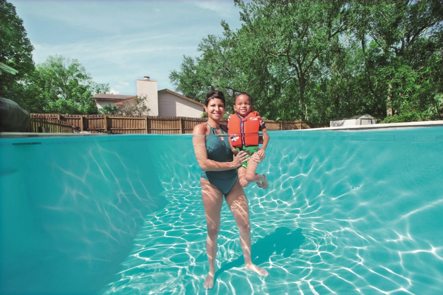 BWT Boys'/Girls' Swim Vest With Sleeves From Bestway 4 BWT Boys'/Girls' Swim Vest With Sleeves From Bestway - Image 4