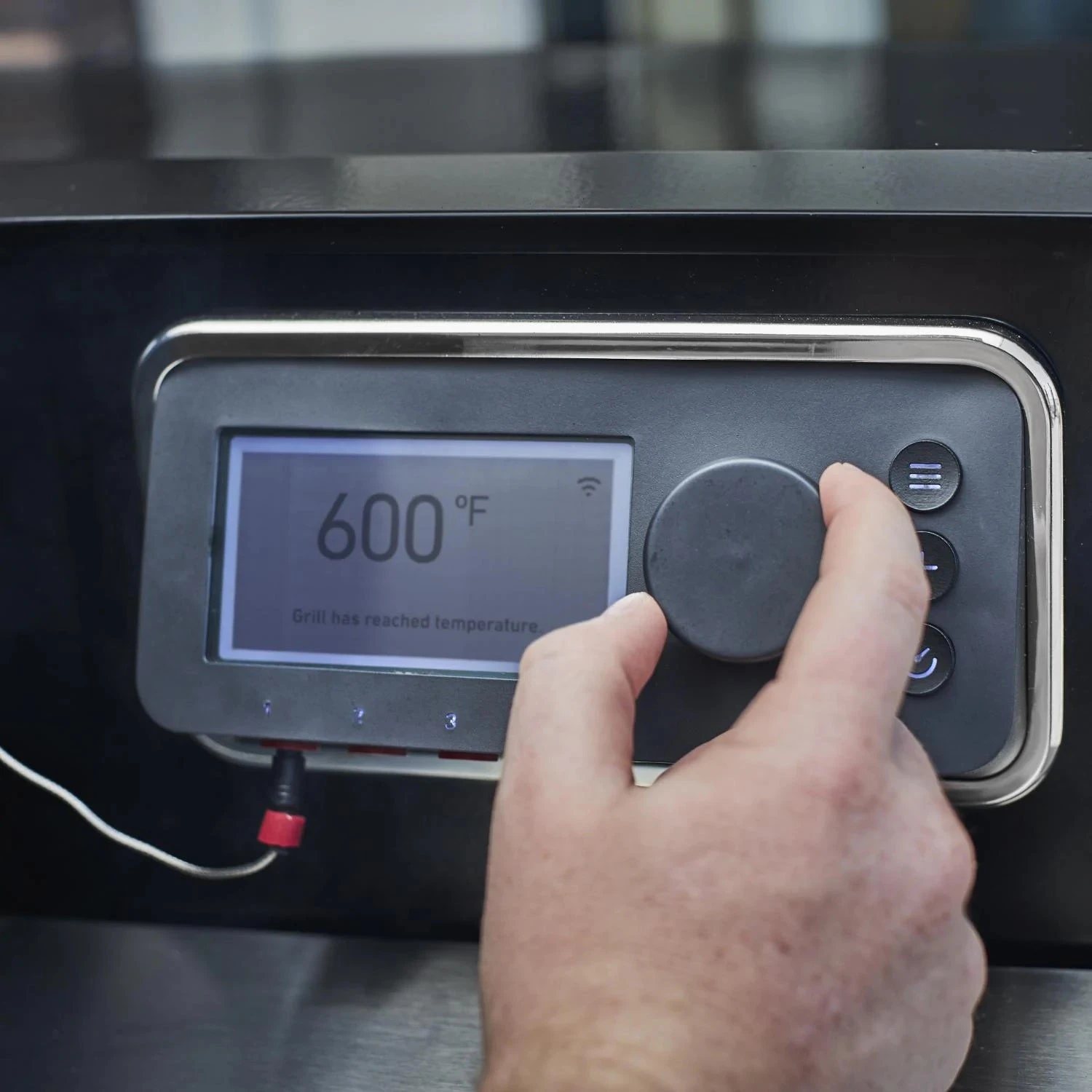 Weber SmokeFire EX4 Wood Fired Pellet Grill 14 Weber SmokeFire EX4 Wood Fired Pellet Grill - Image 14