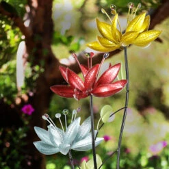 Blossoming Lily Floral Trio Spinner Metal Garden Stake 15 Blossoming Lily Floral Trio Spinner Metal Garden Stake -Courtyard Home Furnishings Store 998180 6