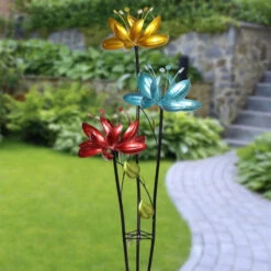 Blossoming Lily Floral Trio Spinner Metal Garden Stake