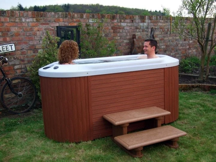 Bella Modern Series Nordic Hot Tub 2 Bella Modern Series Nordic Hot Tub - Image 2