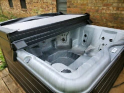 Encore Sport Series Nordic Hot Tub -Courtyard Home Furnishings Store Encore SE 3