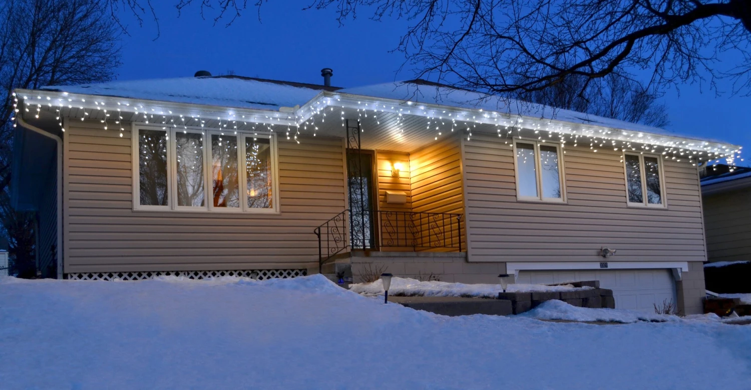 Set Of 100 Extra Bright T5 LED Icicle Lights 3 Set Of 100 Extra Bright T5 LED Icicle Lights - Image 3