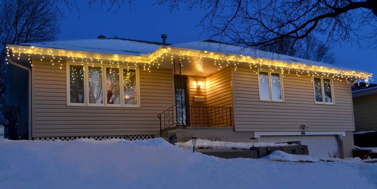 Set Of 100 Extra Bright T5 LED Icicle Lights 2 Set Of 100 Extra Bright T5 LED Icicle Lights - Image 2